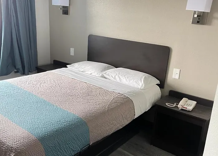 Hotel 6-caseyville, Il - Il 2*